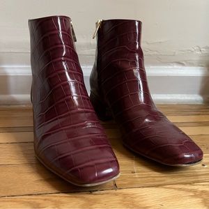 Circus by Sam Edelman Women's Daysi Kitten Block-Heel Booties